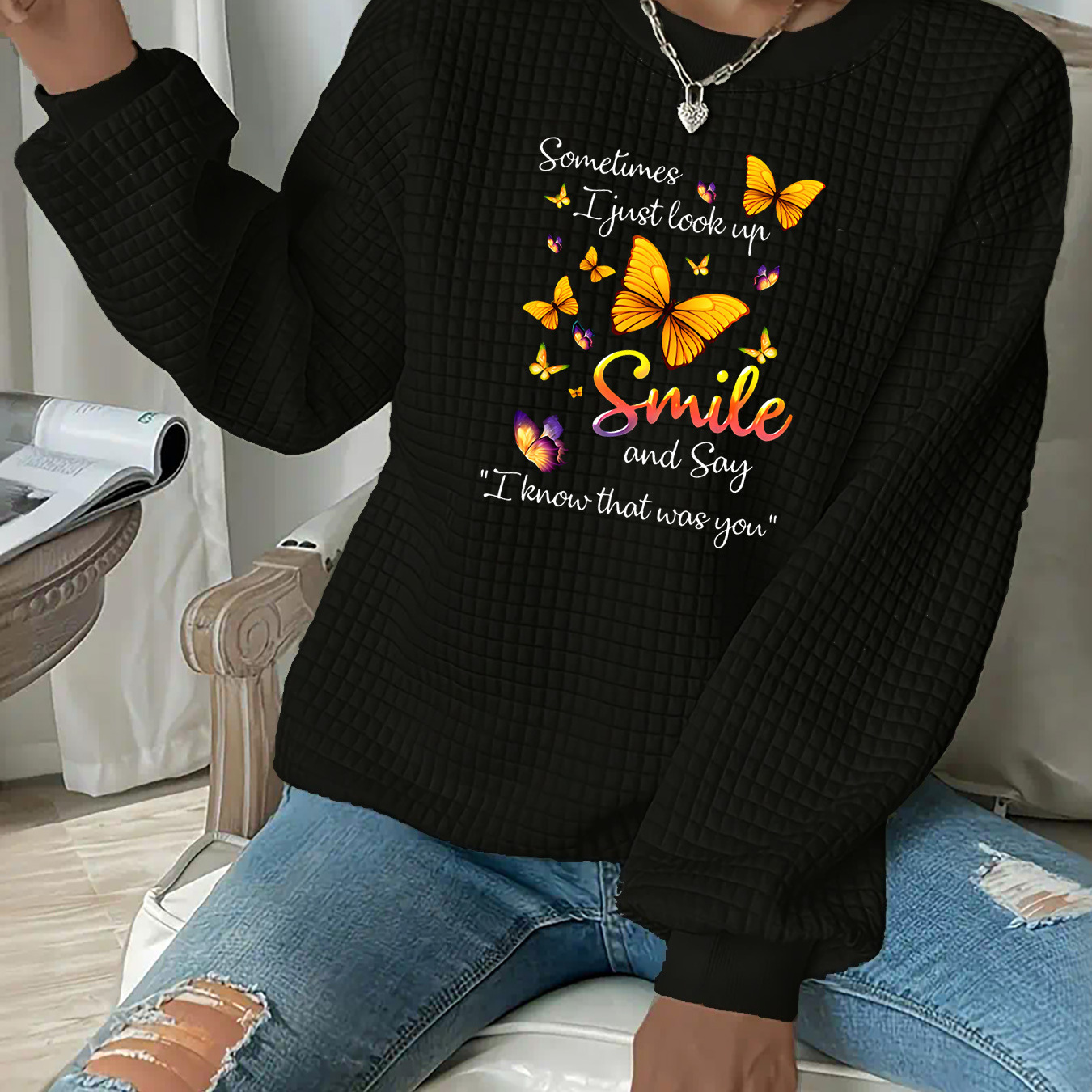 

Plus Size Casual Butterfly Print Pullover Sweatshirt - Knit Polyester Spandex Blend, Slight Stretch, Crew Neck, Waffle Texture, Fashionable Fall/winter Top