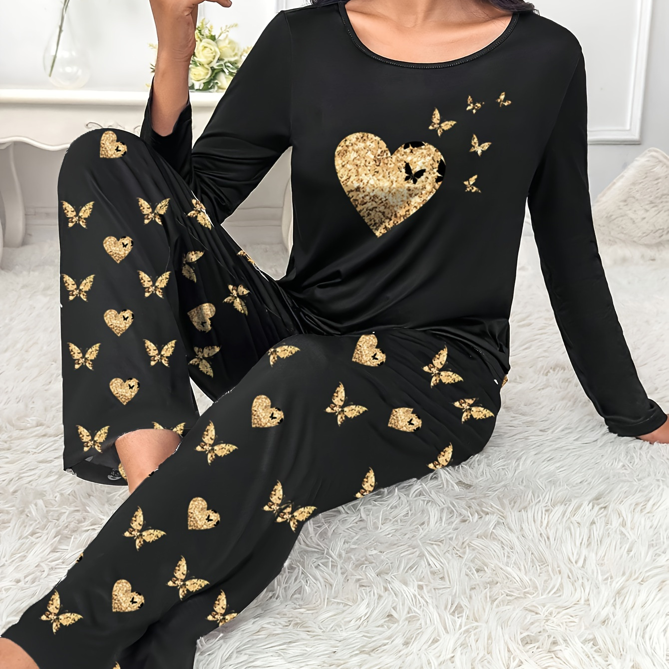 

1 Set Elegant Women's Pajama Set - Polyester Knit Fabric, Crew Neck, Heart Pattern Print, Fall/winter Sleepwear For Adults