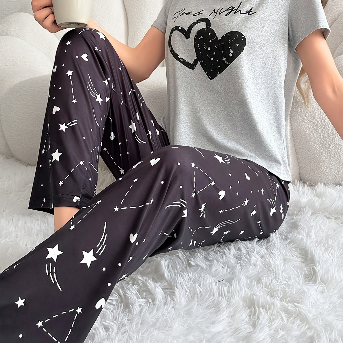 

Heart & Star & Letter Print Pajama Set, Casual Short Sleeve Round Neck Top & Elastic Pants, Women's Sleepwear