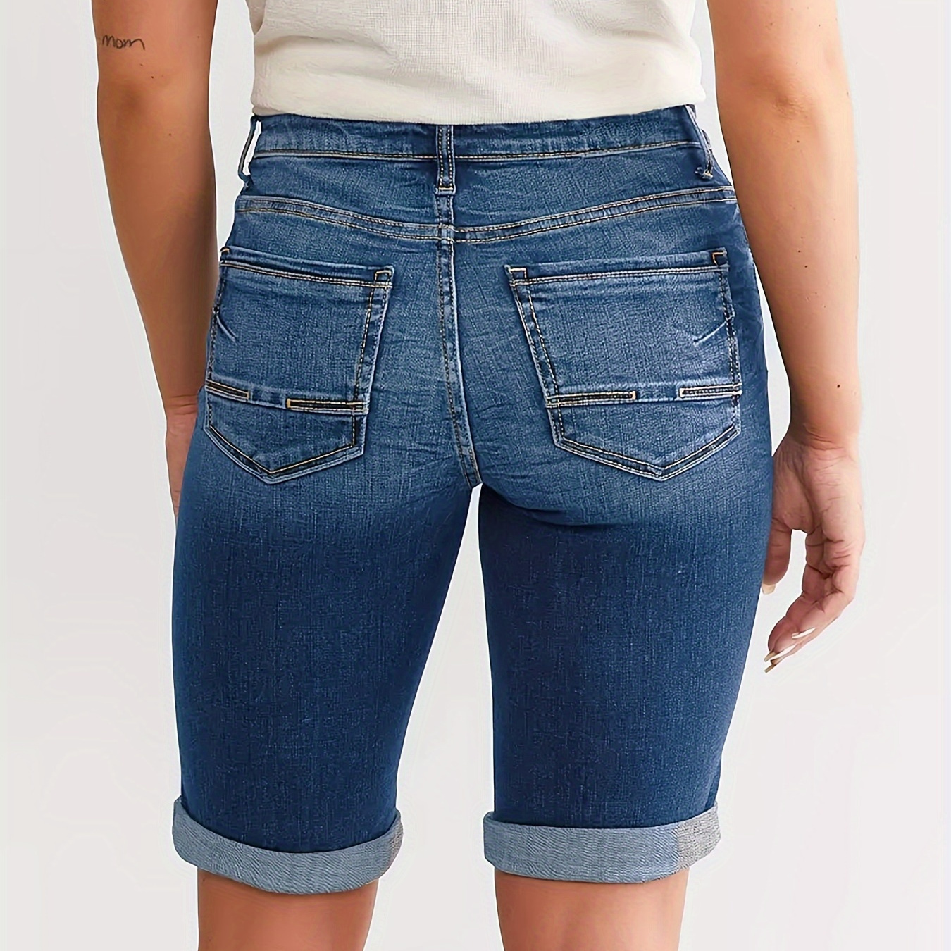 

Women's Casual Rolled Cuff Denim Bermuda Shorts, Plain Washed Blue Slim Fit, Versatile Button Jeans