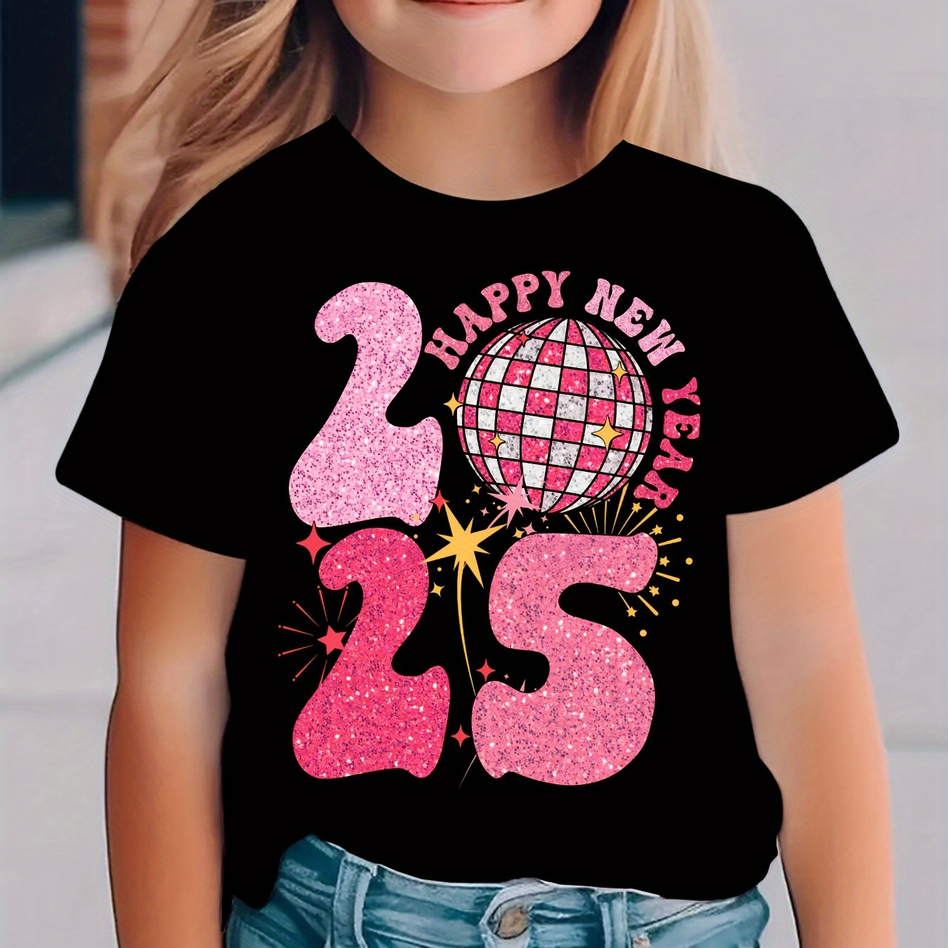 

Happy New Year 2025 Glittery Alphabet Print T-shirt For Girls - Casual Summer Knit Top With Round Neck, Polyester, Embellished Sleeveless Top For Kids