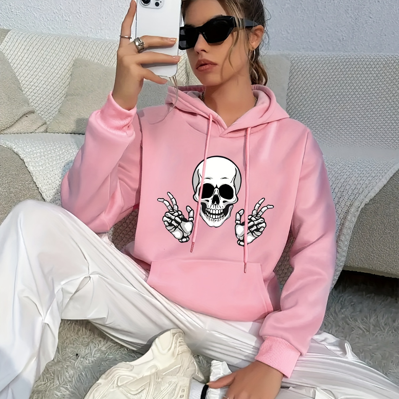 

Plus Size Skull Print Hoodie, Casual Kangaroo Pocket Drawstring Long Sleeve Hooded Sweatshirt, Women's Plus Size Clothing