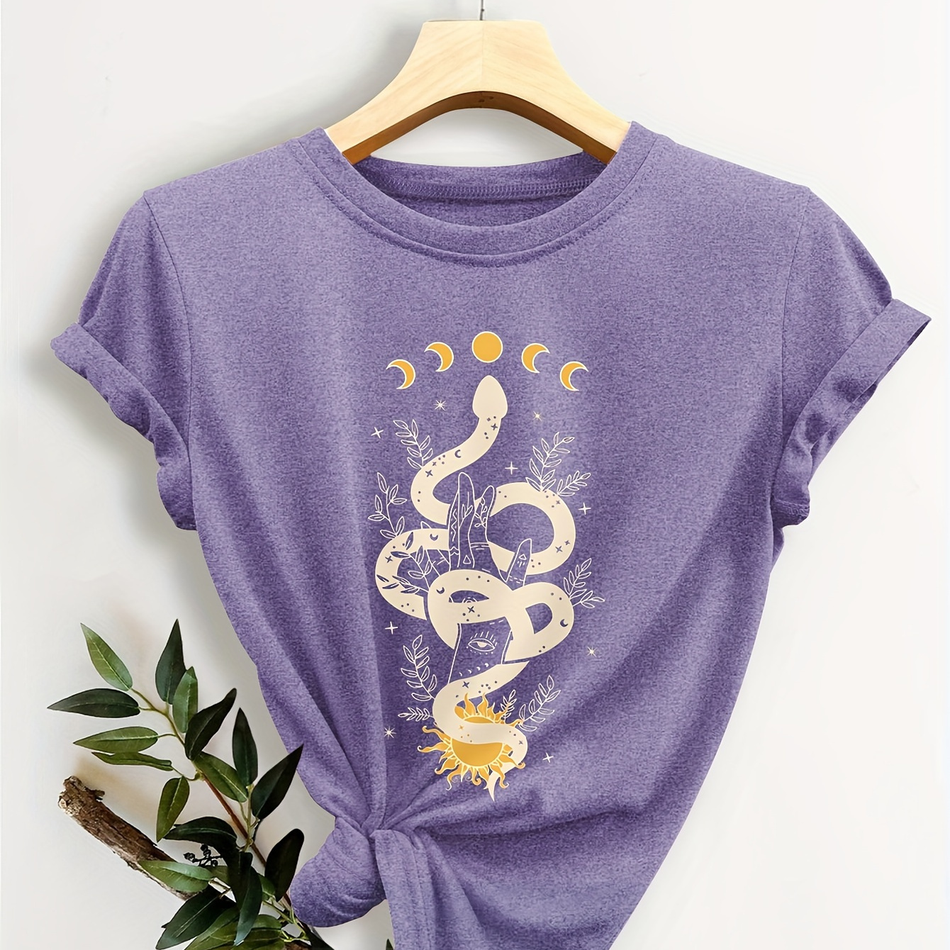

Women's Moon & Snake Print Vintage-inspired Casual Tee, Round Neck Short Sleeve T-shirt, Retro Summer Sporty Style Top