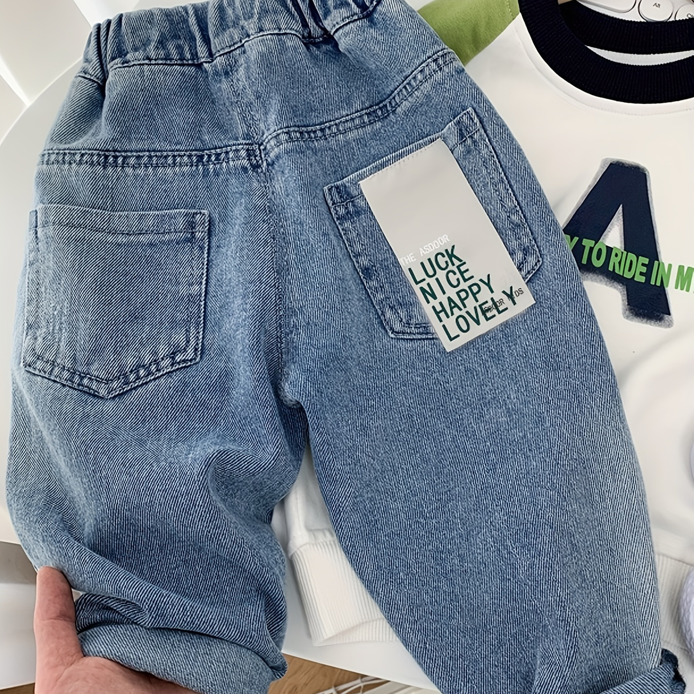 

Boys Handsome Jeans With Pocket And Patch, Casual Elastic Waist Pants For Spring And Autumn