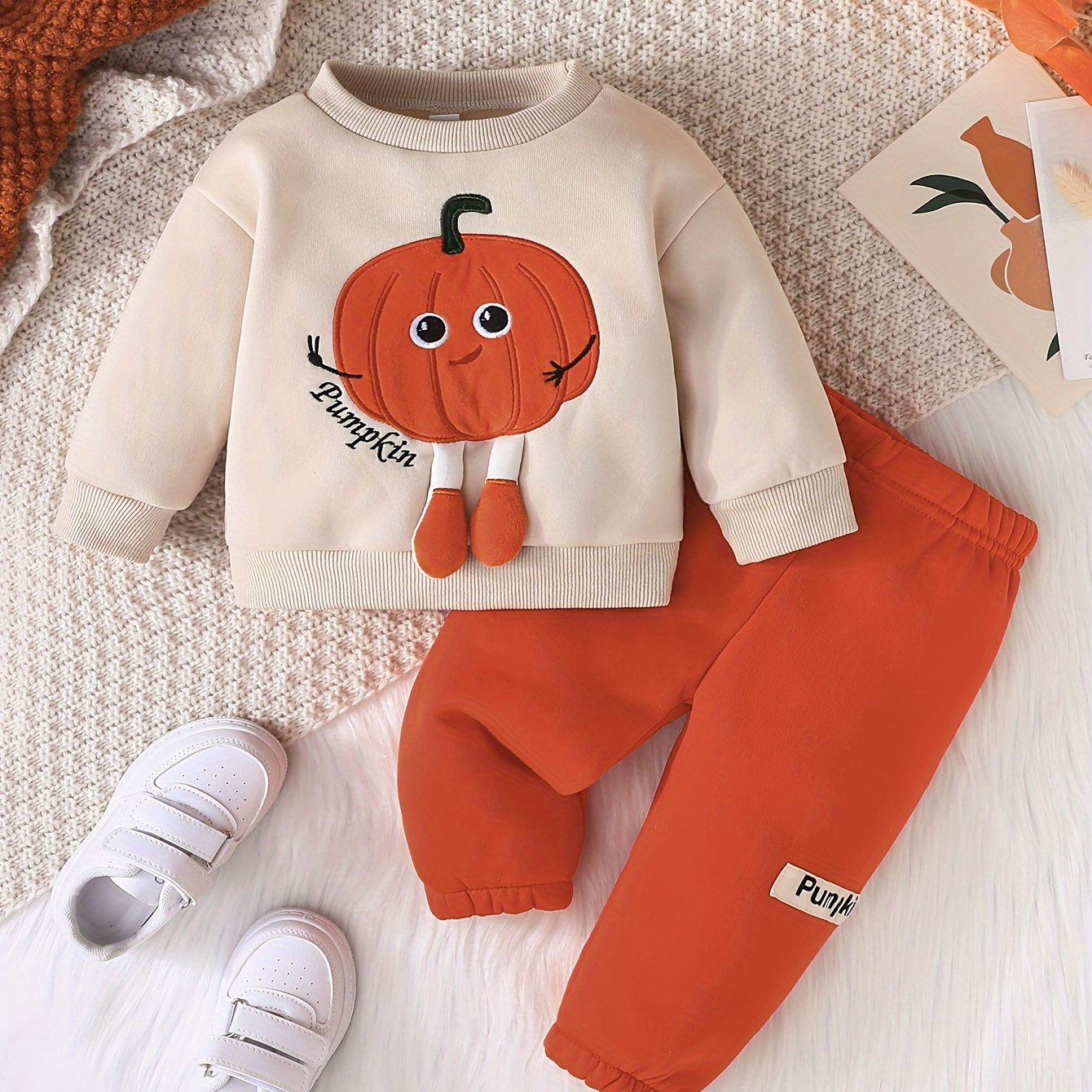 

Ensemble de Sweatshirt à Manches Longues Brodé Citrouille & Joggers à Imprimé Lettres pour Petites Filles - Polyester Confortable, Lavable en Machine - pour /Automne