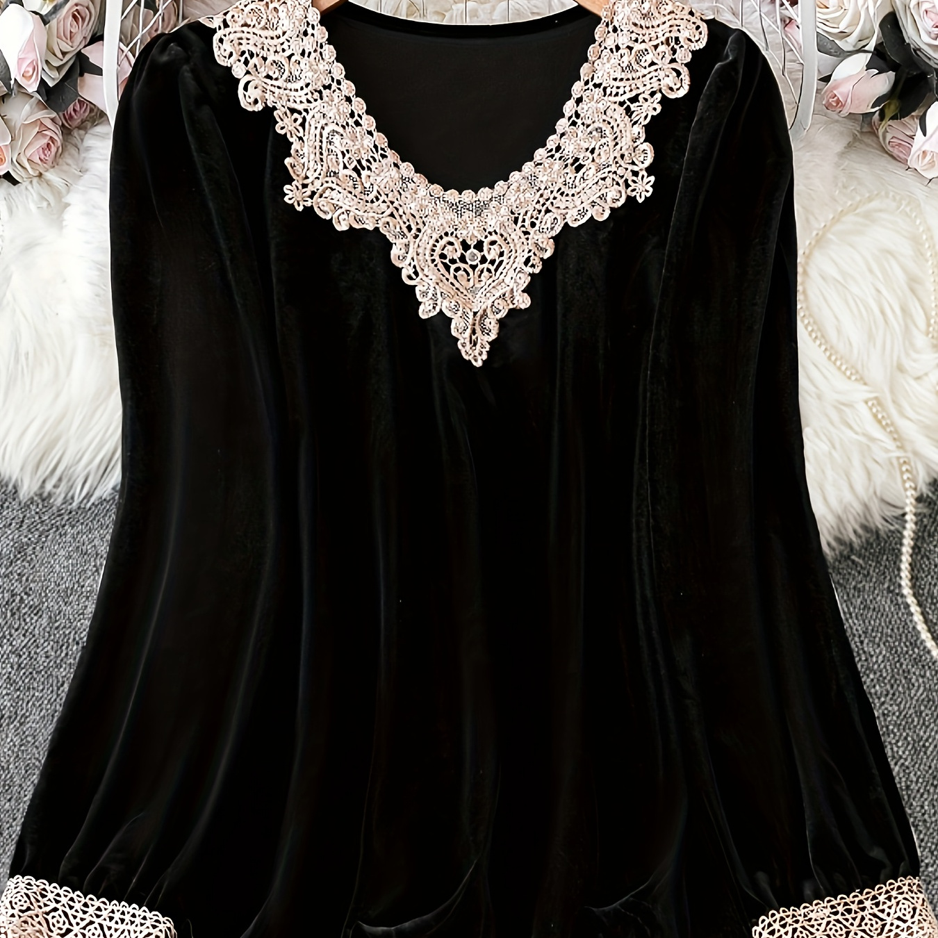 

Size Velvet Top With Lace Appliqué - Long Sleeve, Round Neck, Machine Washable - Spring & Fall