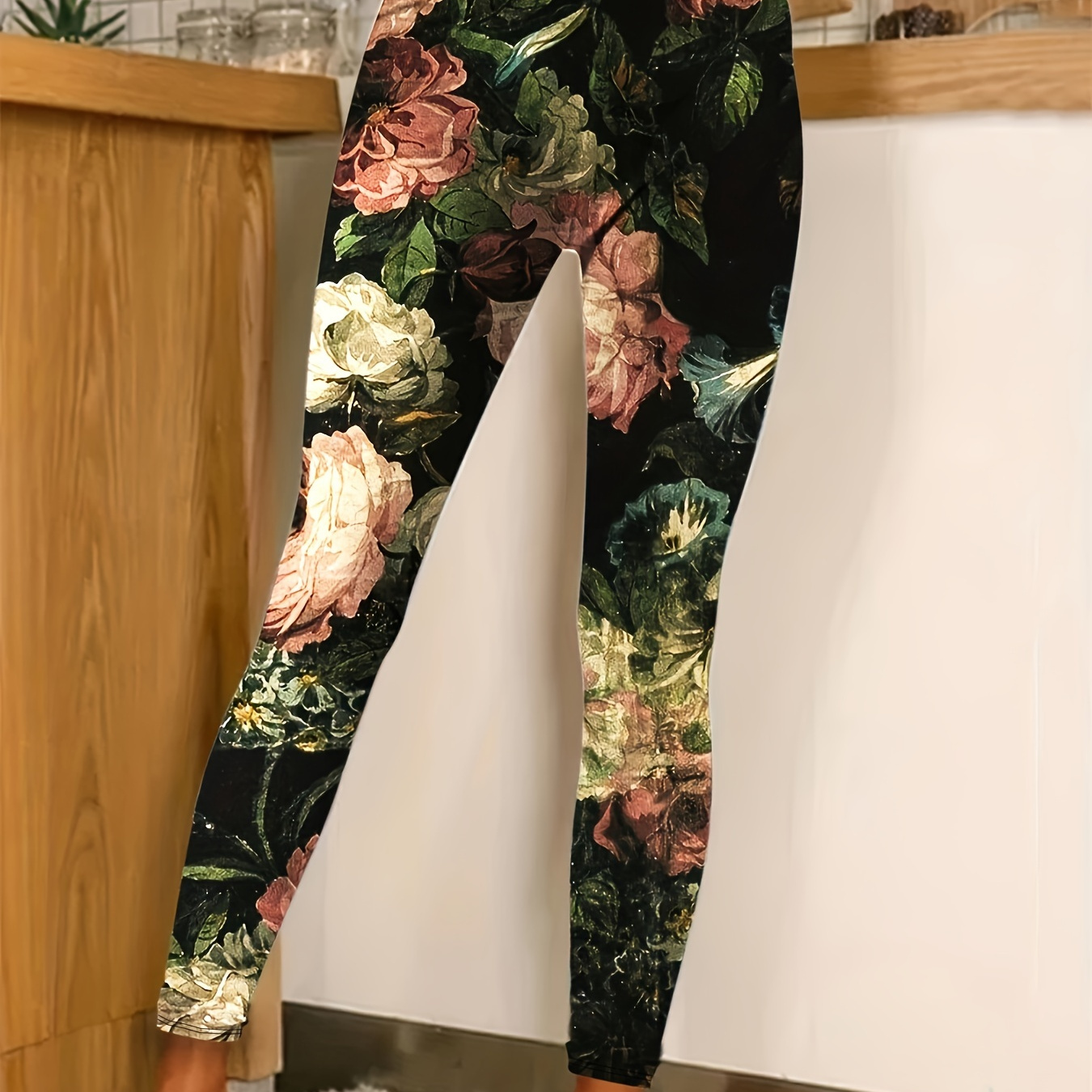 

Plus Size Floral Print Skinny Leggings, Casual Every Day Stretchy Leggings, Women's Plus Size Clothing