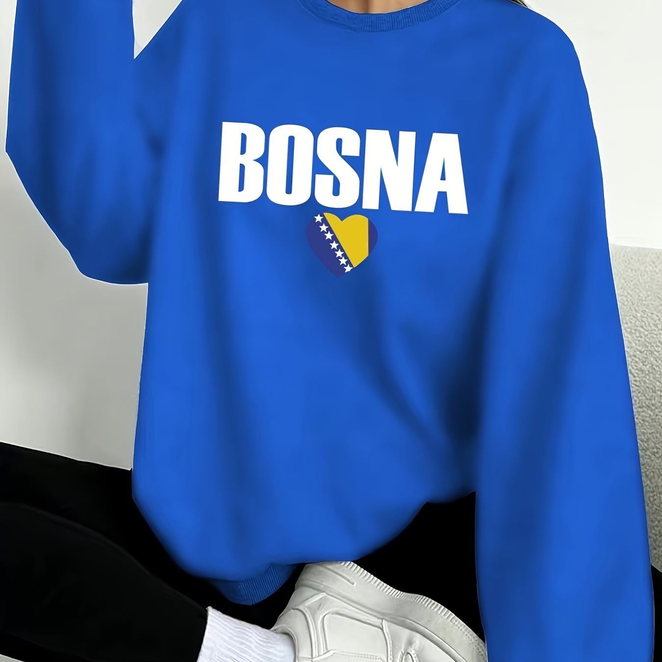 

1pc Women's Casual Crew Neck Long Sleeve Sweatshirt With Bosna Print, 100% Polyester Knit Fabric, Fashion Top