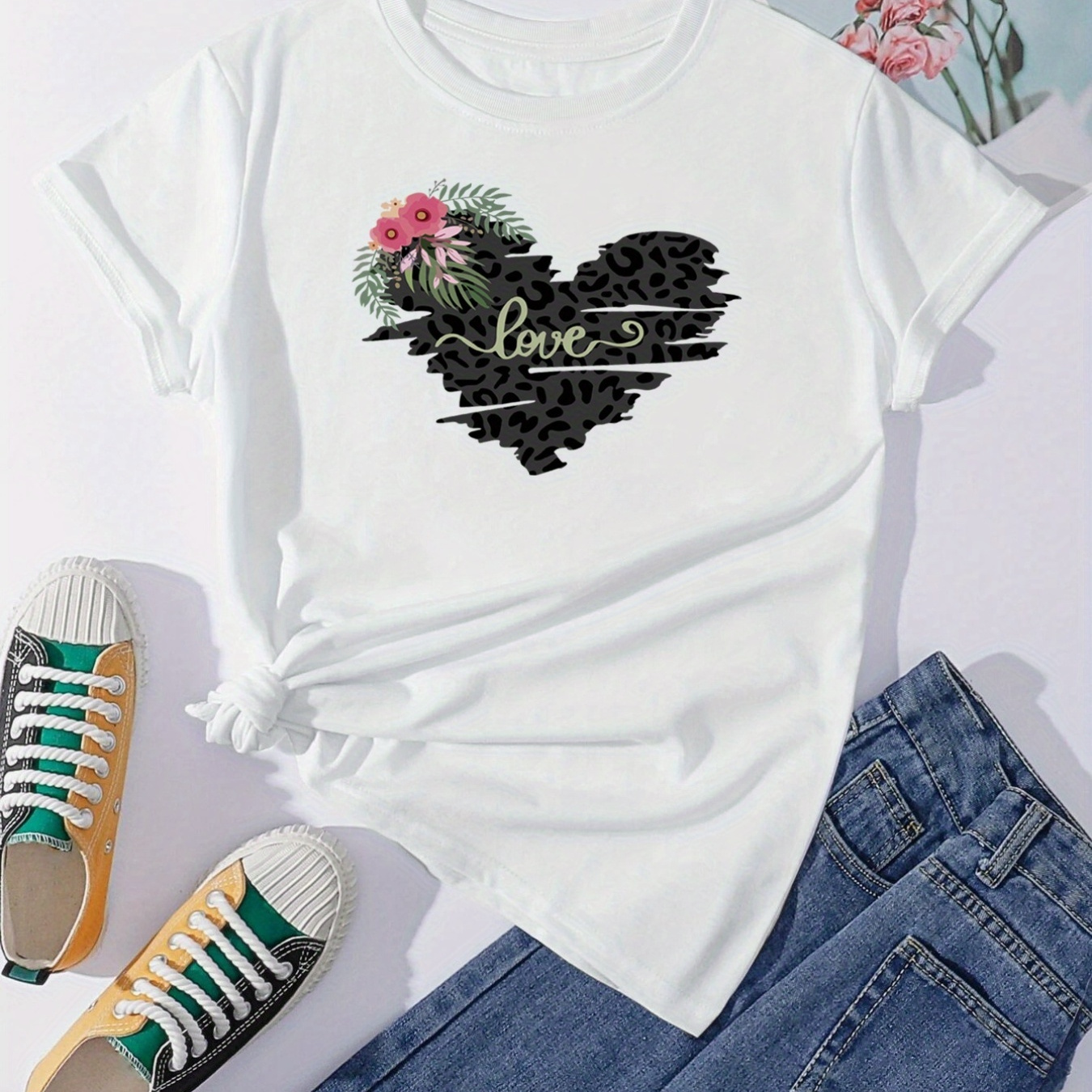 

Plus Size Casual T-shirt, Women's Plus Heart Print Short Sleeve Round Neck Slight Stretch T-shirt