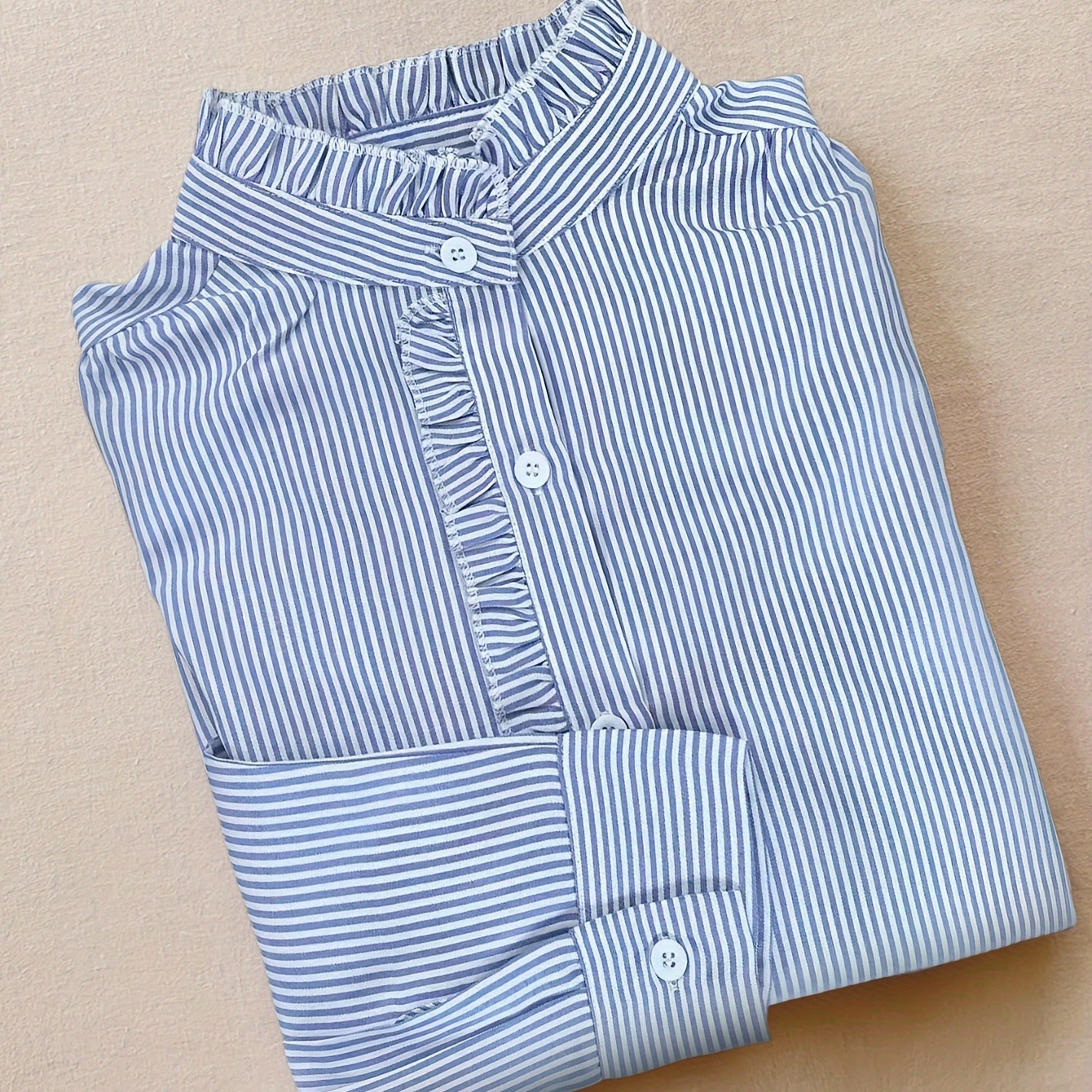 

Casual Women's Blue And White Striped Shirt