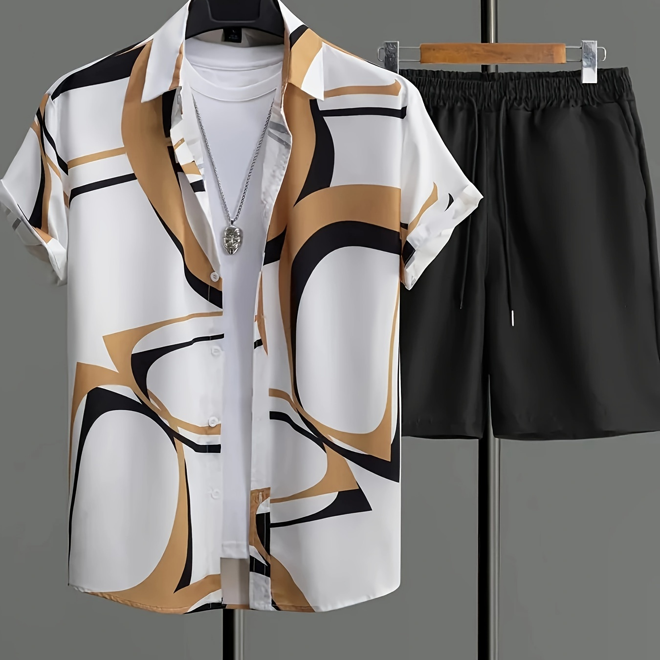 

Men's Casual Button-up Lapel Collar Shirt And Shorts Set For Summer Outdoors And Daily Wear