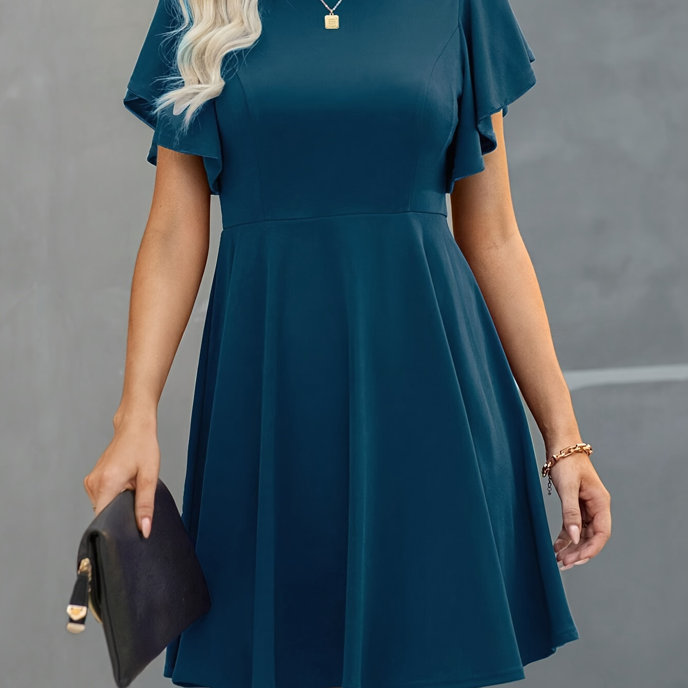 

Summer New Solid Color Casual Solid Color Knitted Ruffle Sleeve Dress