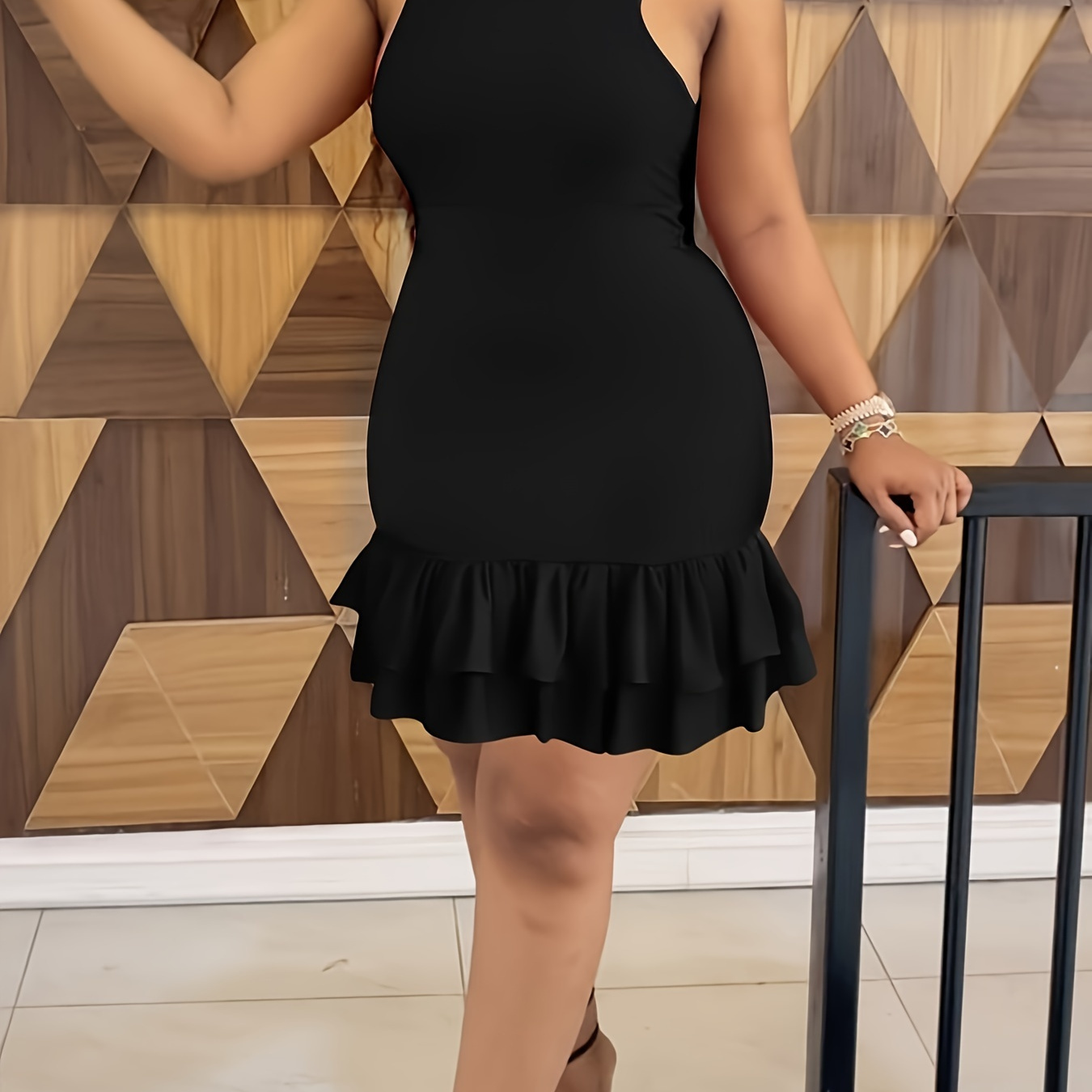 

Solid Color Crew Neck Tank Dress, Elegant Sleeveless Fit & Flare Hem Dress For Spring & Summer, Women's Clothing