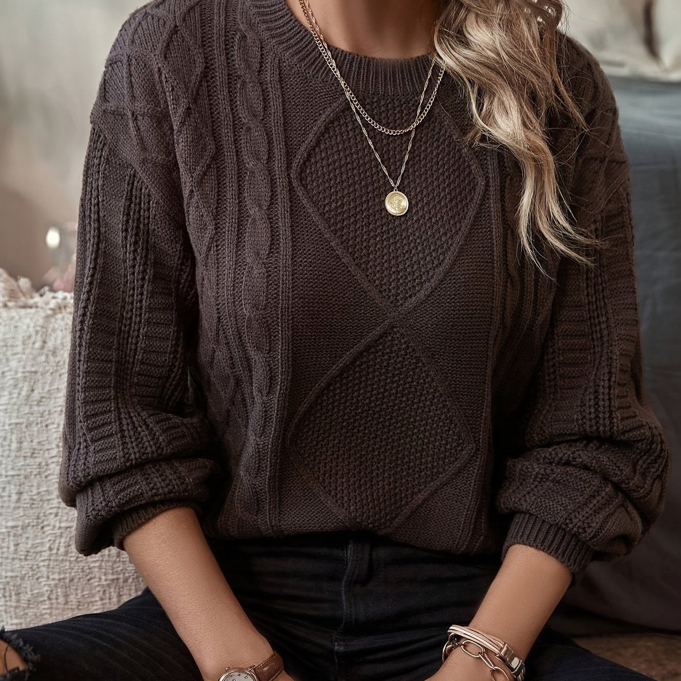 

Pull à Motif Diamant pour Femme - Col Rond Décontracté, Coupe en Marron Foncé avec Design Géométrique - pour & l'Hiver, Entretien Facile