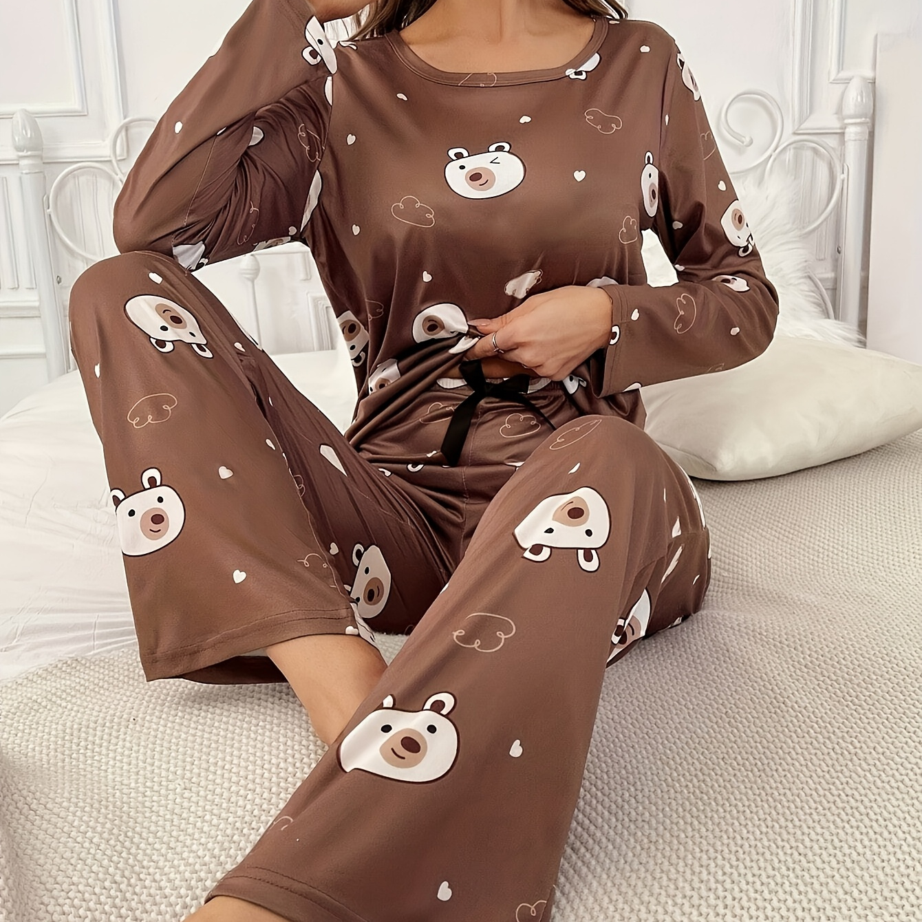 

Cozy Cartoon Brown Animal Print Pajama Set, Long Sleeve Crew Neck Top With Waist Pants, Fall/winter, Machine Washable