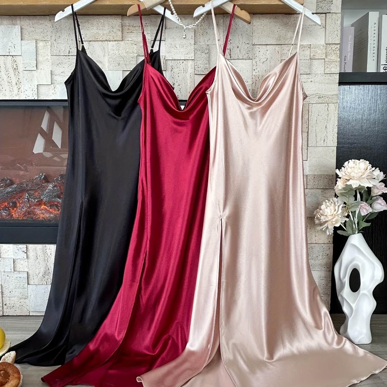 

3pcs Chemises de Nuit Longues en Satin Élégantes pour Femmes - Robes Slip Sexy à Col Roulé , et Nude - Polyester , Lavable en Machine pour Toutes les