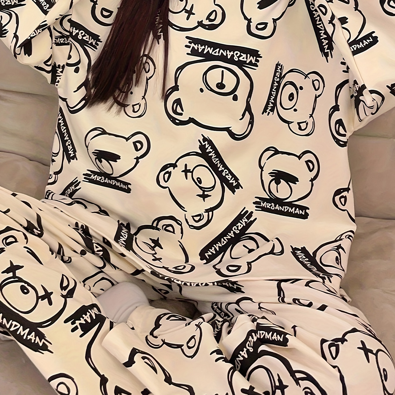 

Women's Allover Cartoon Bear Print Casual Pajama Set, Long Sleeve Round Neck Top & Pants, Comfortable Relaxed Fit For Fall