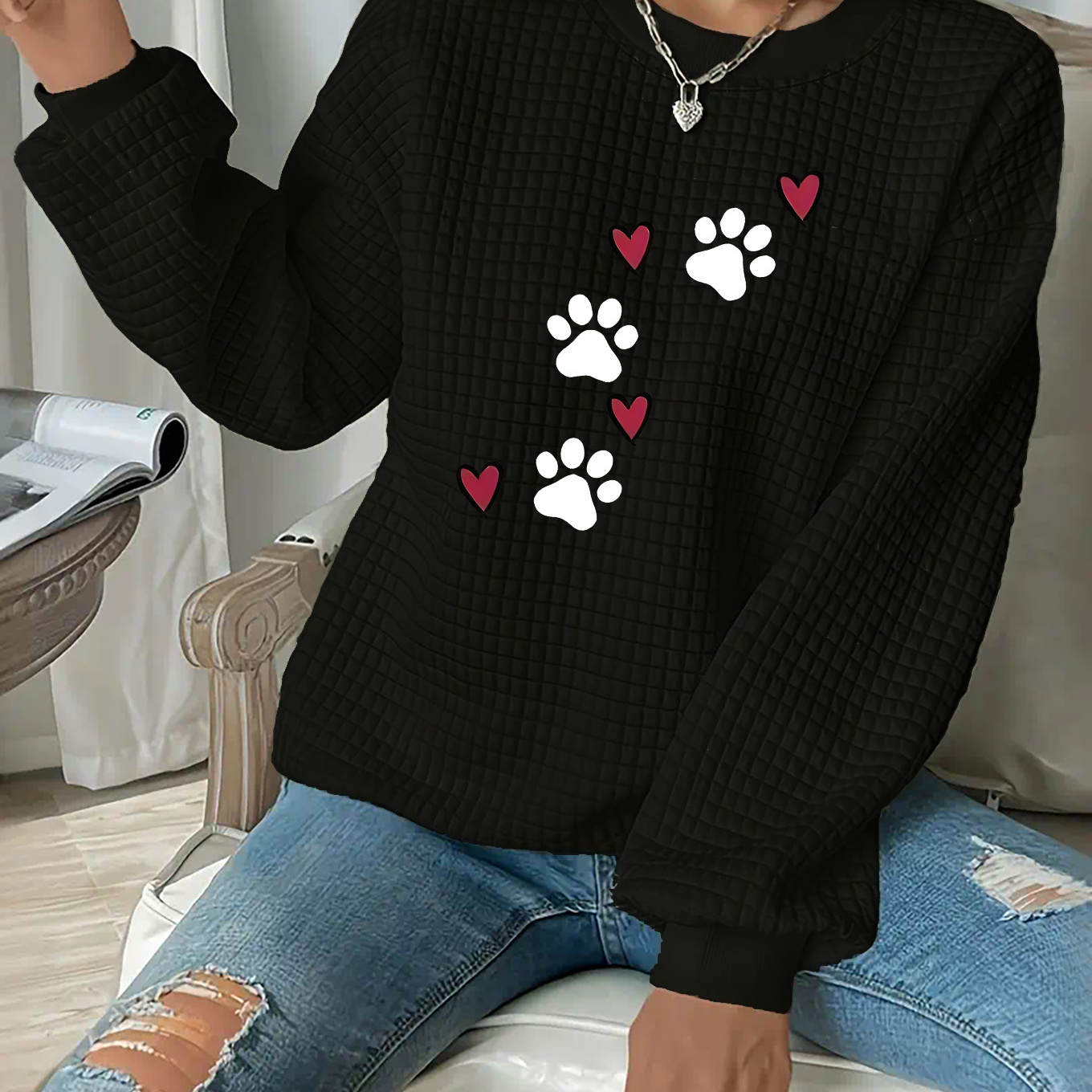 

Plus Size Casual Crew Neck Knit Sweatshirt With Cute Dog Paw & Heart Print - Polyester Blend With Slight Stretch For Fall/winter