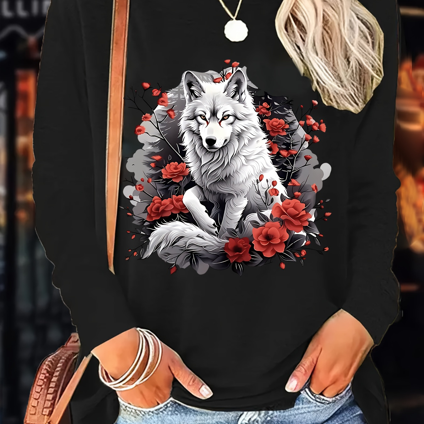 

Women's Wolf Tee - & Polyester , , - &