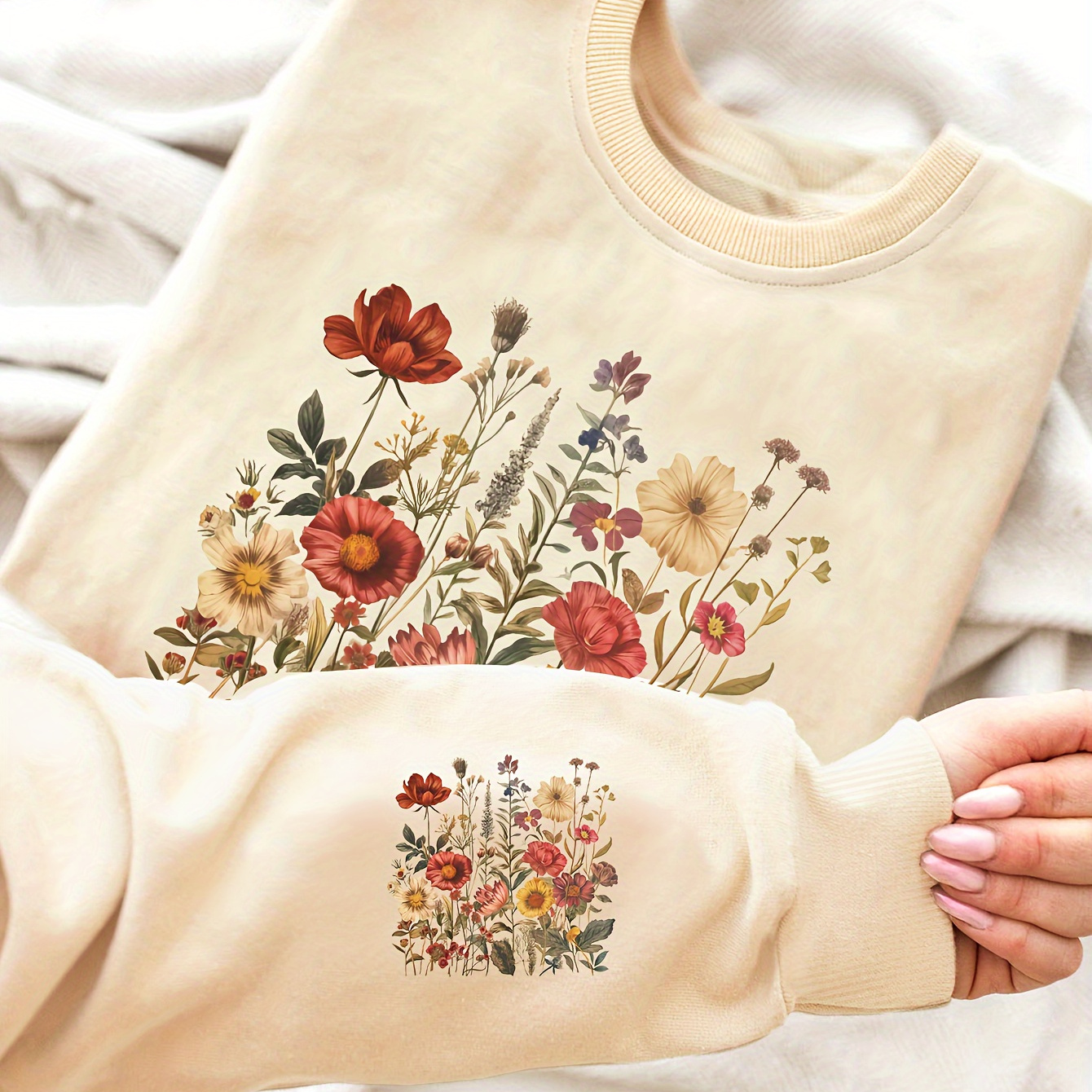 

Floral Applique Sweatshirt For Women - 100% Polyester Casual Crew Neck Long Sleeve Pullover, Knit Fabric, Fall/