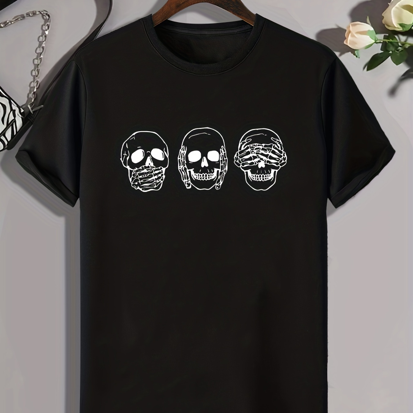 

Men's Skull Print Round Neck Short Sleeve T-shirt, Gothic Casual Fashion Graphic Tee Loungewear Pajamas Top For Summer