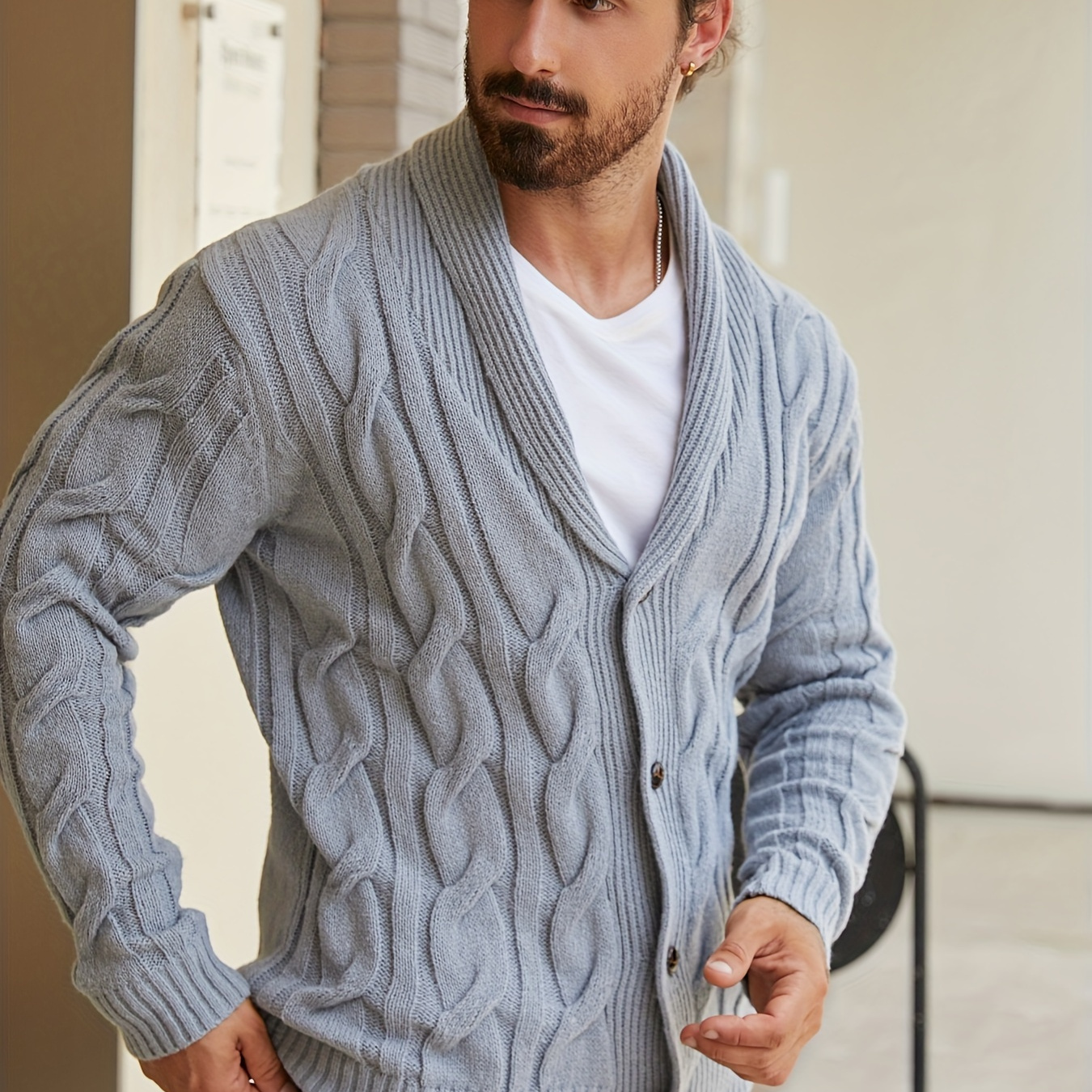 

Cardigan tricoté à imprimé géométrique pour homme, pull décontracté à manches longues et boutonné pour les activités de en hiver et en automne.