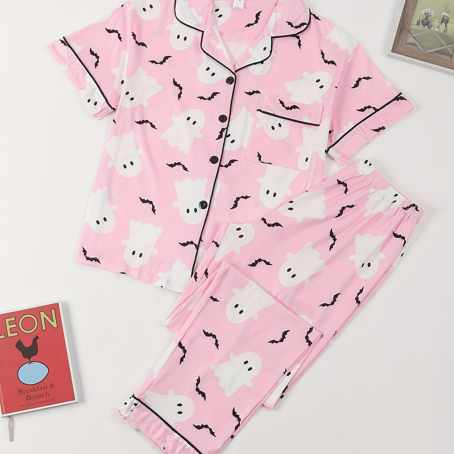 

Ensemble pyjama d' pour femme avec imprimé de dessin animé - Tissu en tricot 100 % polyester avec col à revers, haut à manches longues et pantalon pour toutes