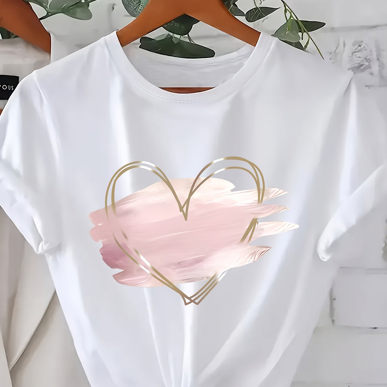 

Elegant Plus Size T-shirt With Pink Heart Print, Crew Neck Short Sleeve Top, Polyester Knit Fabric With Medium Stretch, Applique Detail, For Spring/summer/fall