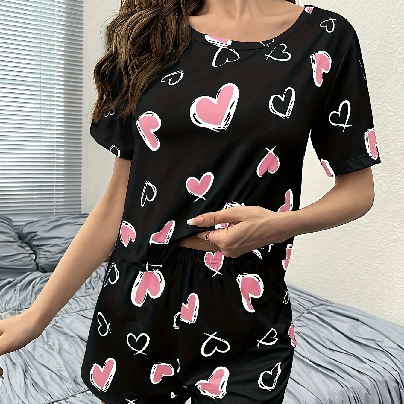 

Heart Print Pajama Set, Casual Short Sleeve Round Neck Top & Elastic Shorts, Women's Sleepwear