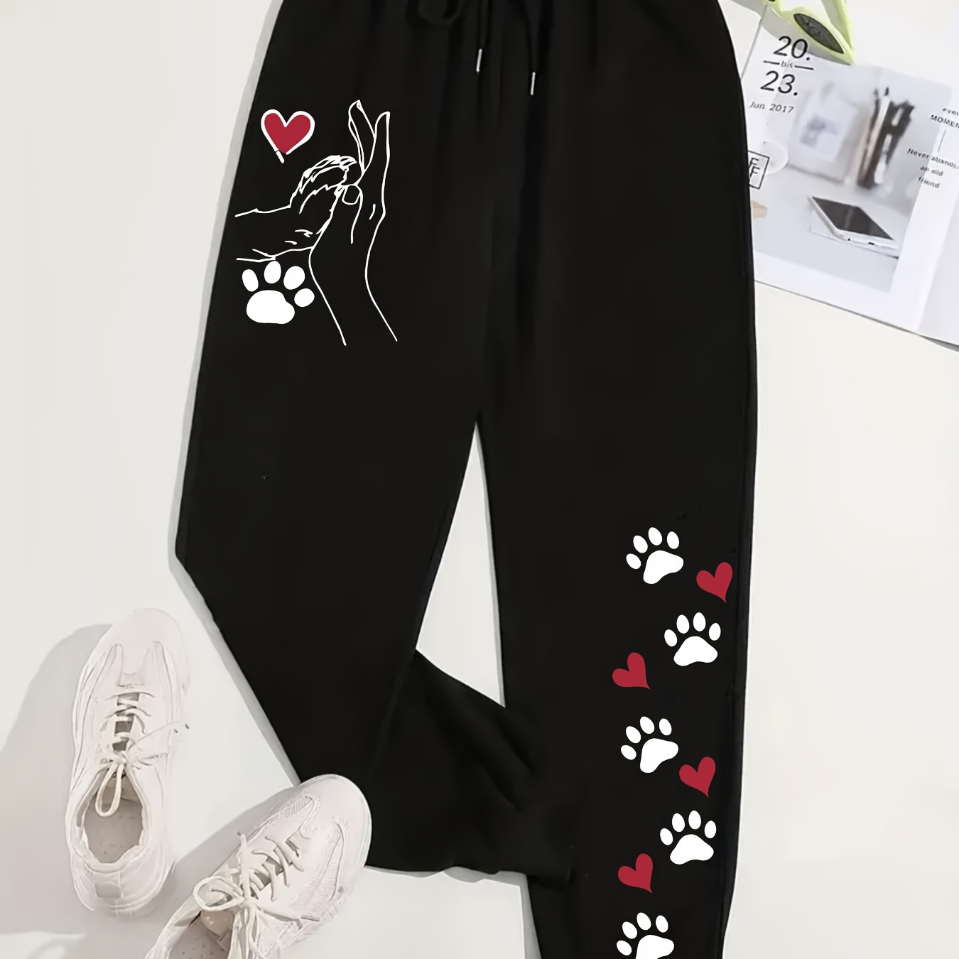 

Plus Size Jogger Sweatpants With Geometric Paw Print Pattern - 100% Polyester Slight Stretch Knit Fabric - Comfortable Casual Wear For Home, Travel, Gym - Vintage Y2k Style