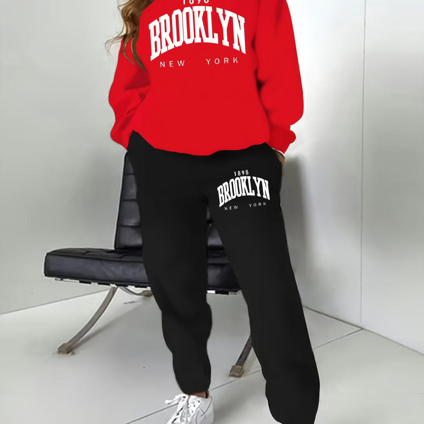 

Women's Autumn And Winter Round Neck Hoodie And Casual Sweatpants Two-piece Set With Fashion Printed Letter Pattern