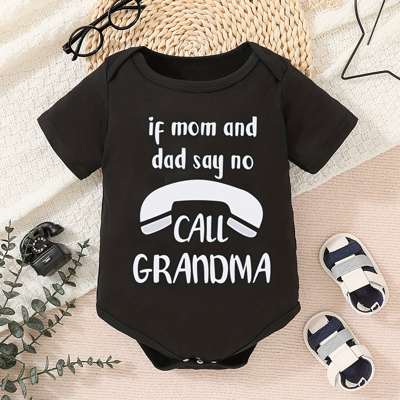 

Infant's "call Grandma" Print Bodysuit, Casual Short Sleeve Onesie, Baby Boy's Clothing