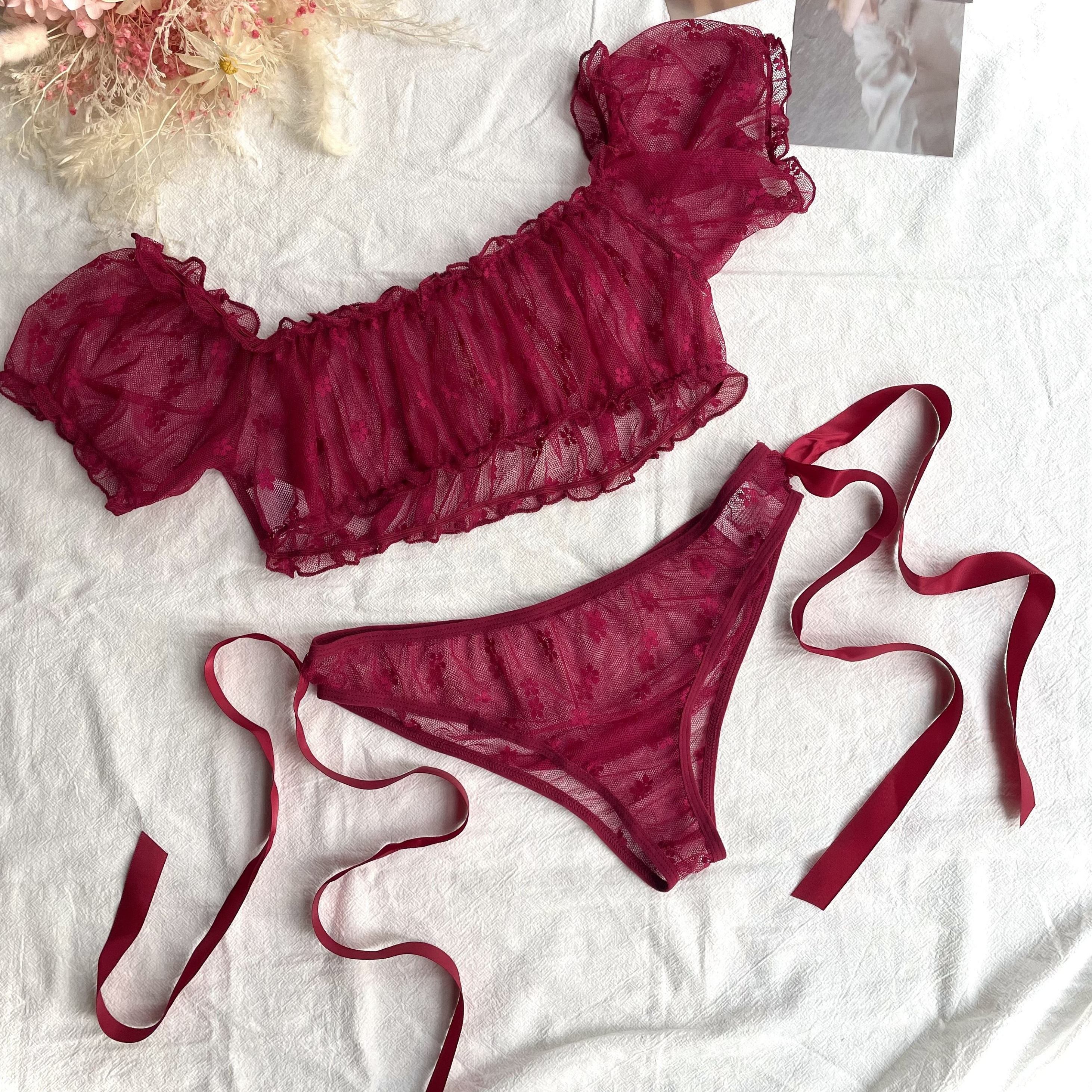 

Red Lace Lingerie Set - Off-shoulder Strapless Bra & Low-rise Panties With Bow Detail For Women