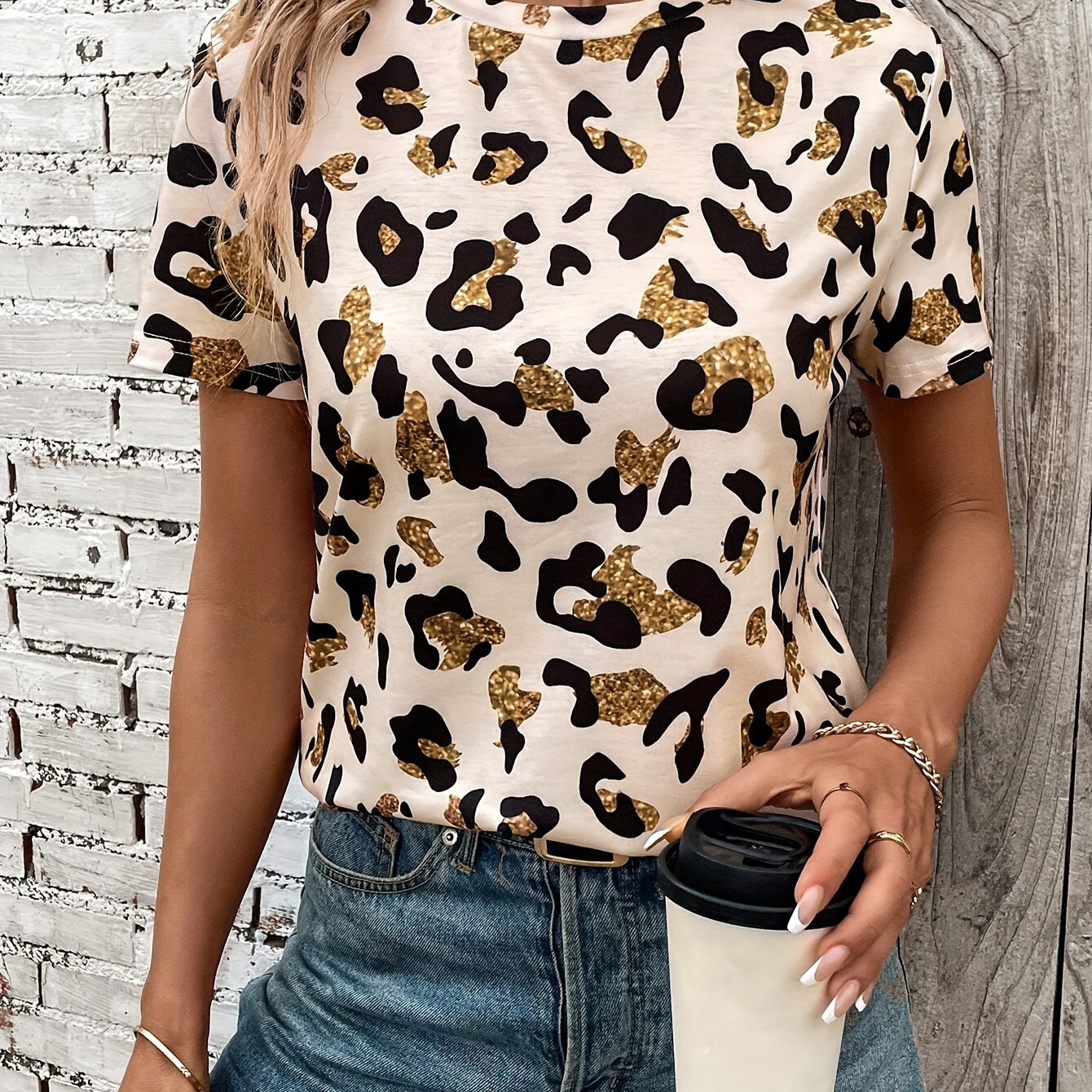 

Leopard Neck T-shirt, Casual Short Sleeve Top, Polyester Elastane , Regular Length, All Season, Knit Fabric, 180g/㎡