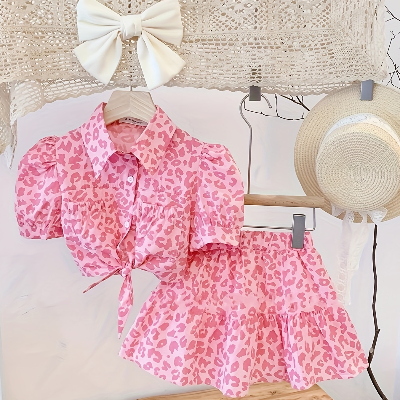 

Sweet Leopard Two-piece Girls Set, Tie Knot Lapel Shirt + Short Skirt Vacation Summer Outfit