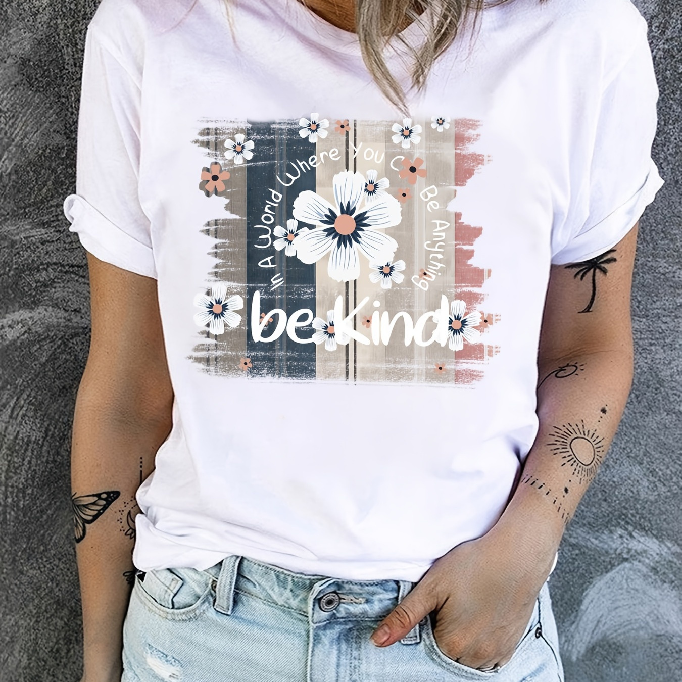 

Plus Size Casual T-shirt, Women's Plus Colorblock Floral & Slogan Print Short Sleeve Round Neck T-shirt