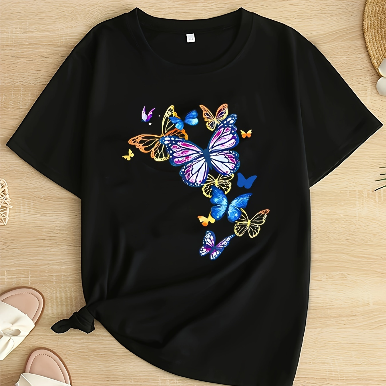 

Plus Size Butterfly Print T-shirt, Casual Crew Neck Short Sleeve T-shirt, Women's Plus Size clothing