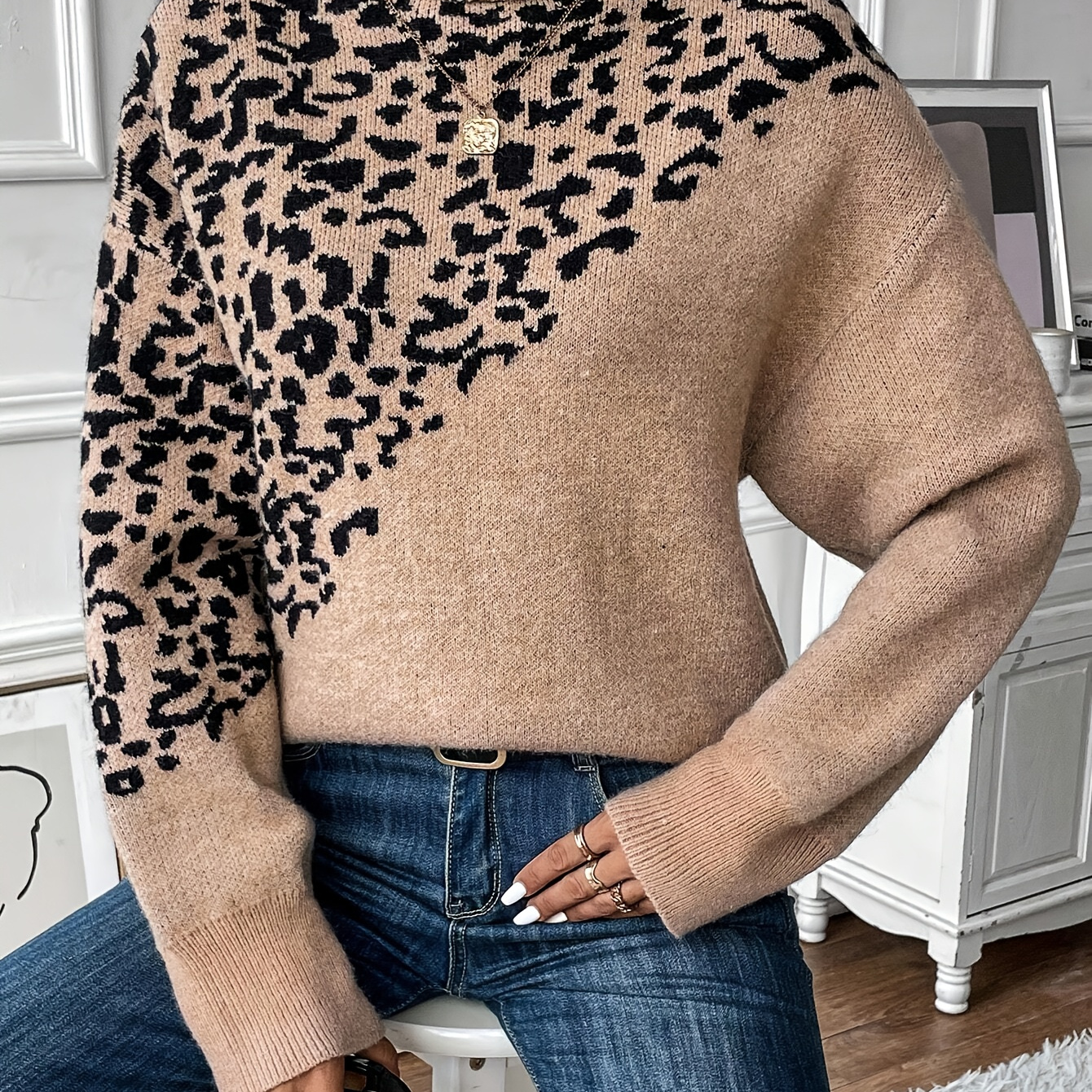 

[trendy Pullover] Elegant Leopard Print High-neck Sweater For Women - Cozy Polyester Knit With Drop Shoulder Sleeves, Non-sheer, All