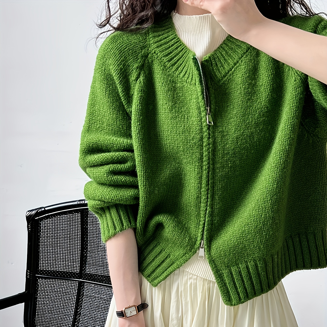 

Cardigan Tricoté Vert Élégant pour Femme - Veste Chic à Fermeture Éclair, Parfaite pour /Hiver, Manches Longues, Col Rond