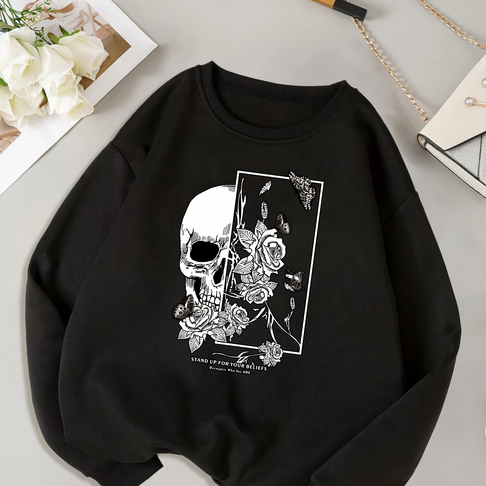 

Skull & White Rose Print Casual Loose Long-sleeved Sweatshirt, Pullover Crew Neck Sweatshirt, Women's Sweatshirts