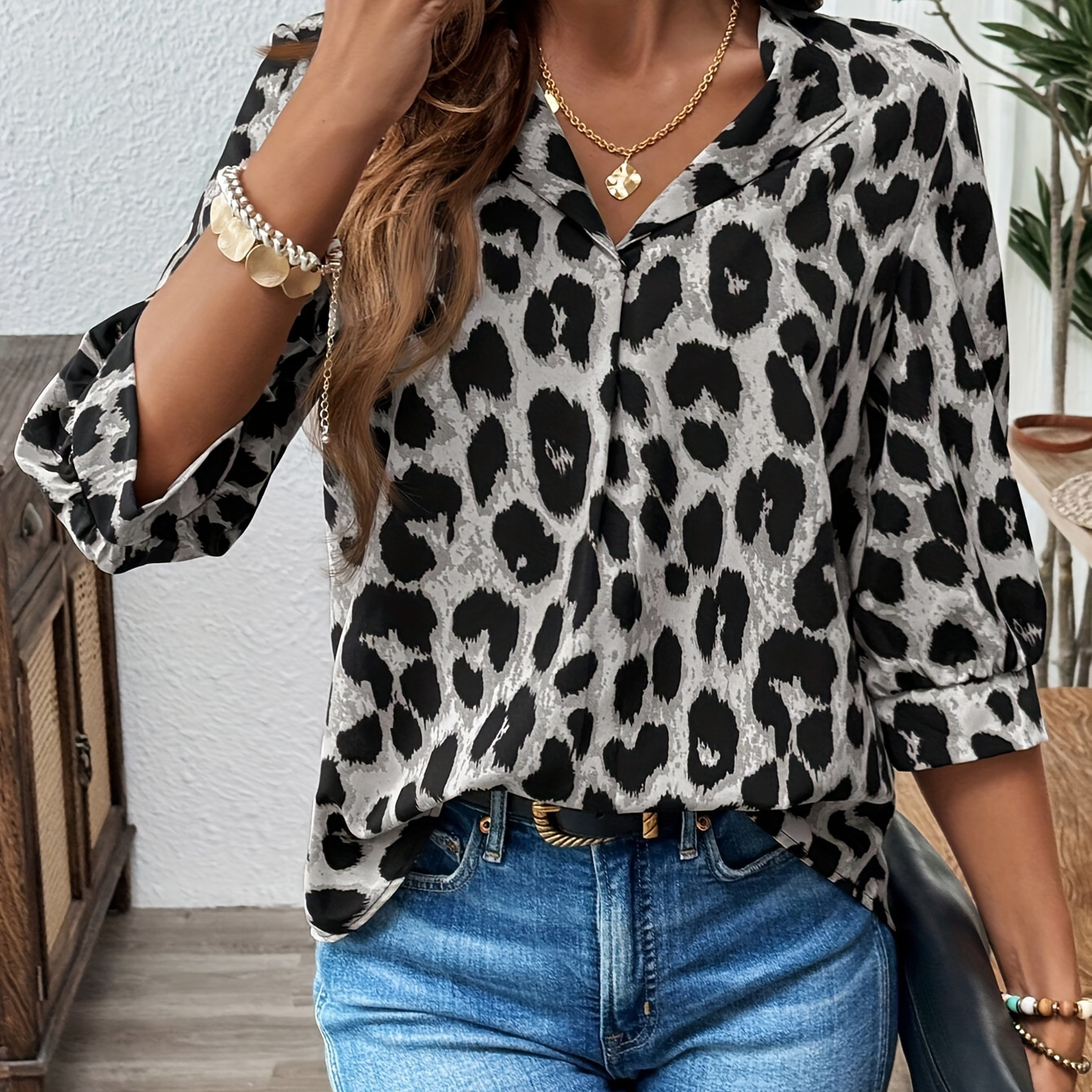 

Leopard Print V-neck Blouse, Elegant 3/4 Sleeve Commuter Top For , Women's Clothing