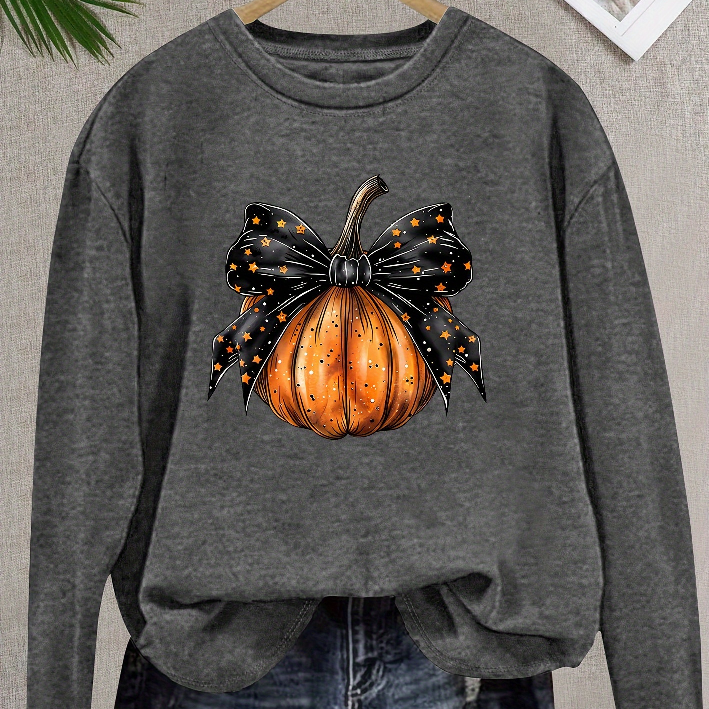 

Women's Halloween Pumpkin Summer T-shirt, Crew Neck Long Sleeve Top, Lightweight &