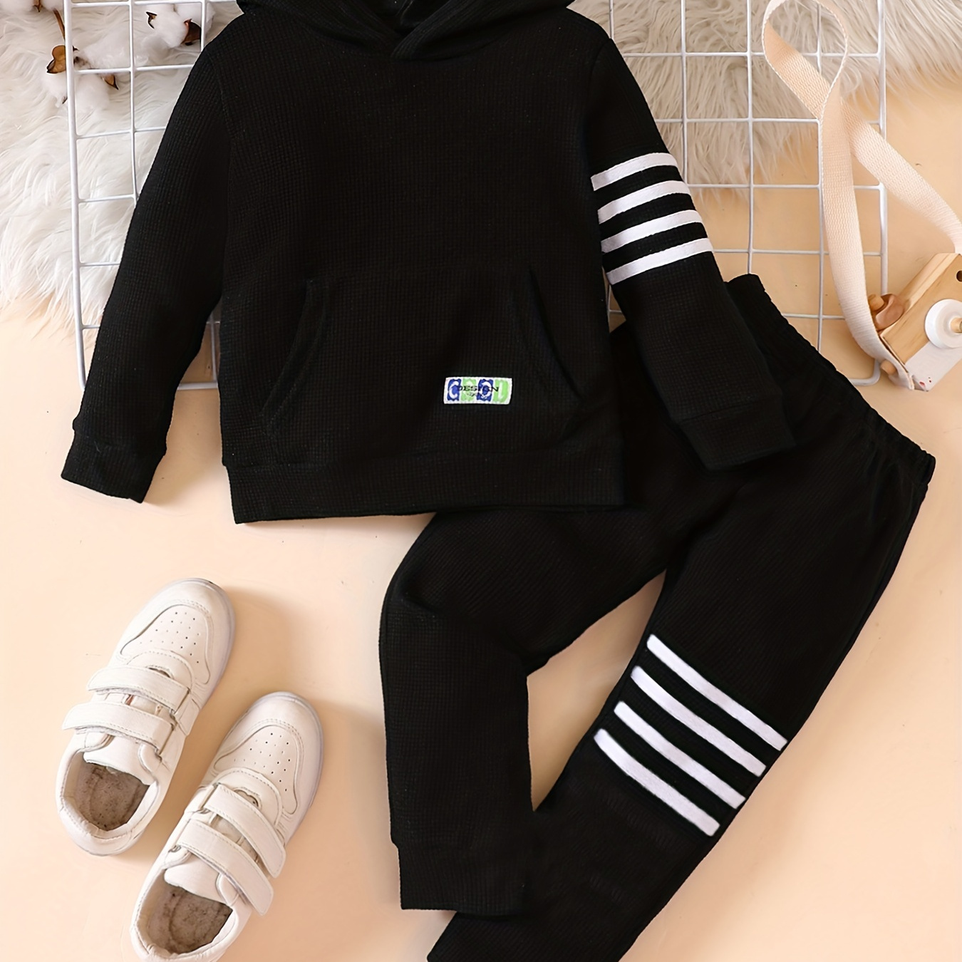 TEMU Boy's Stripe Pattern 2pcs, Pocket Front Hoodie & Sweatpants Set, Casual Outfits, Kids Clothes For Spring Fall