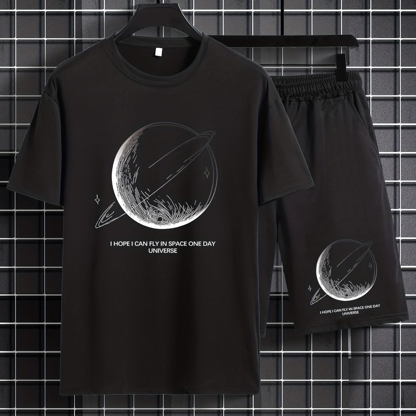 

Plus Size Men's Planet Graphic Print T-shirt & Shorts Set For Summer