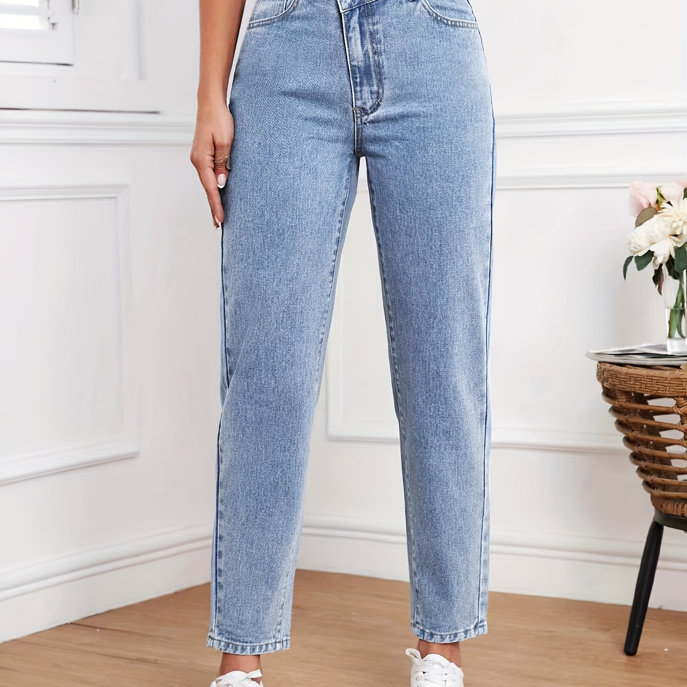

Women's Casual High-waisted Jeans, Stepped Waist Straight-leg Denim Pants, Plain Light Wash - Fashionable Streetwear Style