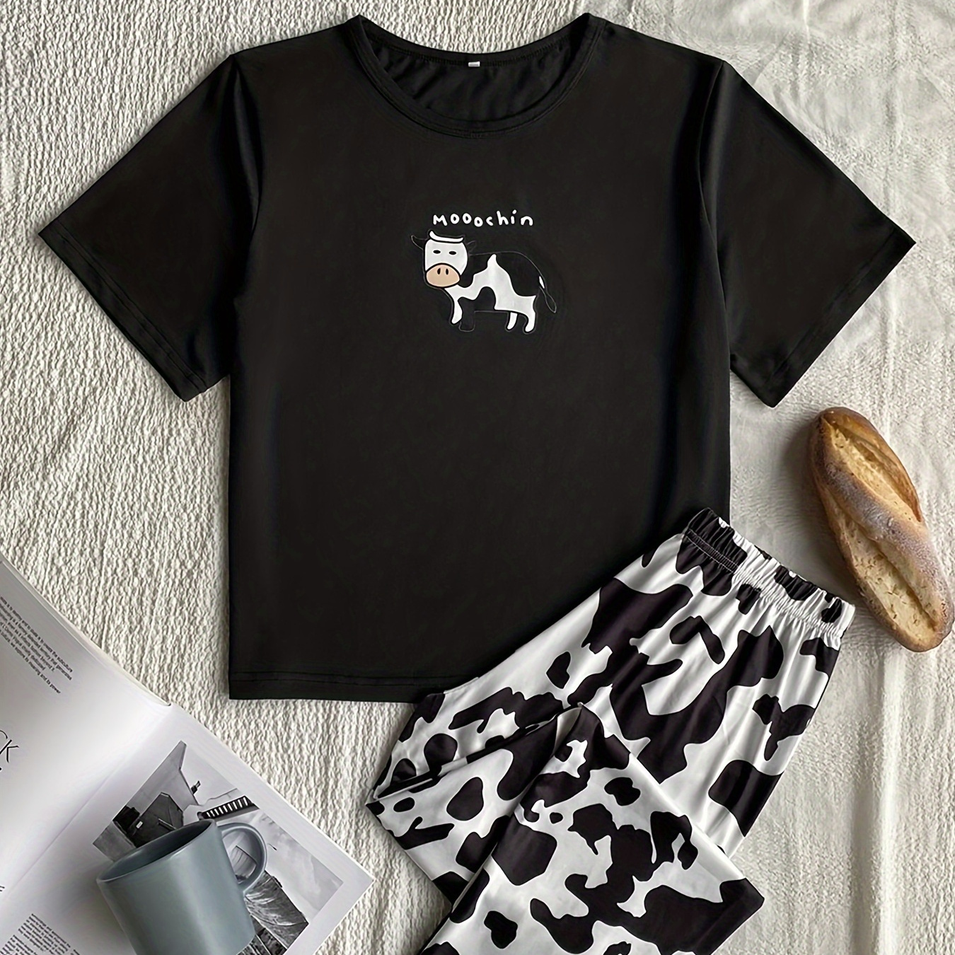 

Cute Cow & Letter Print Pajama Set, Short Sleeve Round Neck Top & Elastic Pants, Women's Sleepwear