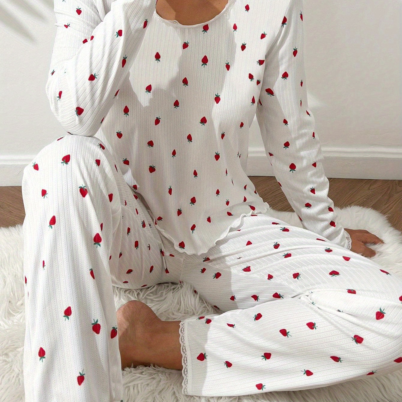 

Cozy Strawberry Print Lace-trimmed Pajama Set For Women - Long Sleeve & Pants, Ribbed Knit, Machine Washable - Fall/winter, , Autumn/winter