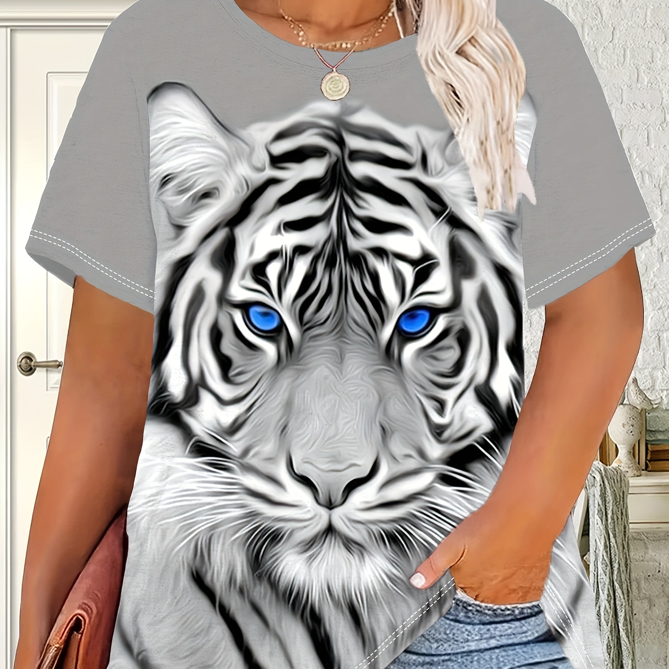 

T-Shirt Chic Grande Taille pour Femme avec Imprimé Tigre Blanc 3D - Col Rond Décontracté, Haut à Manches Courtes pour l'Été