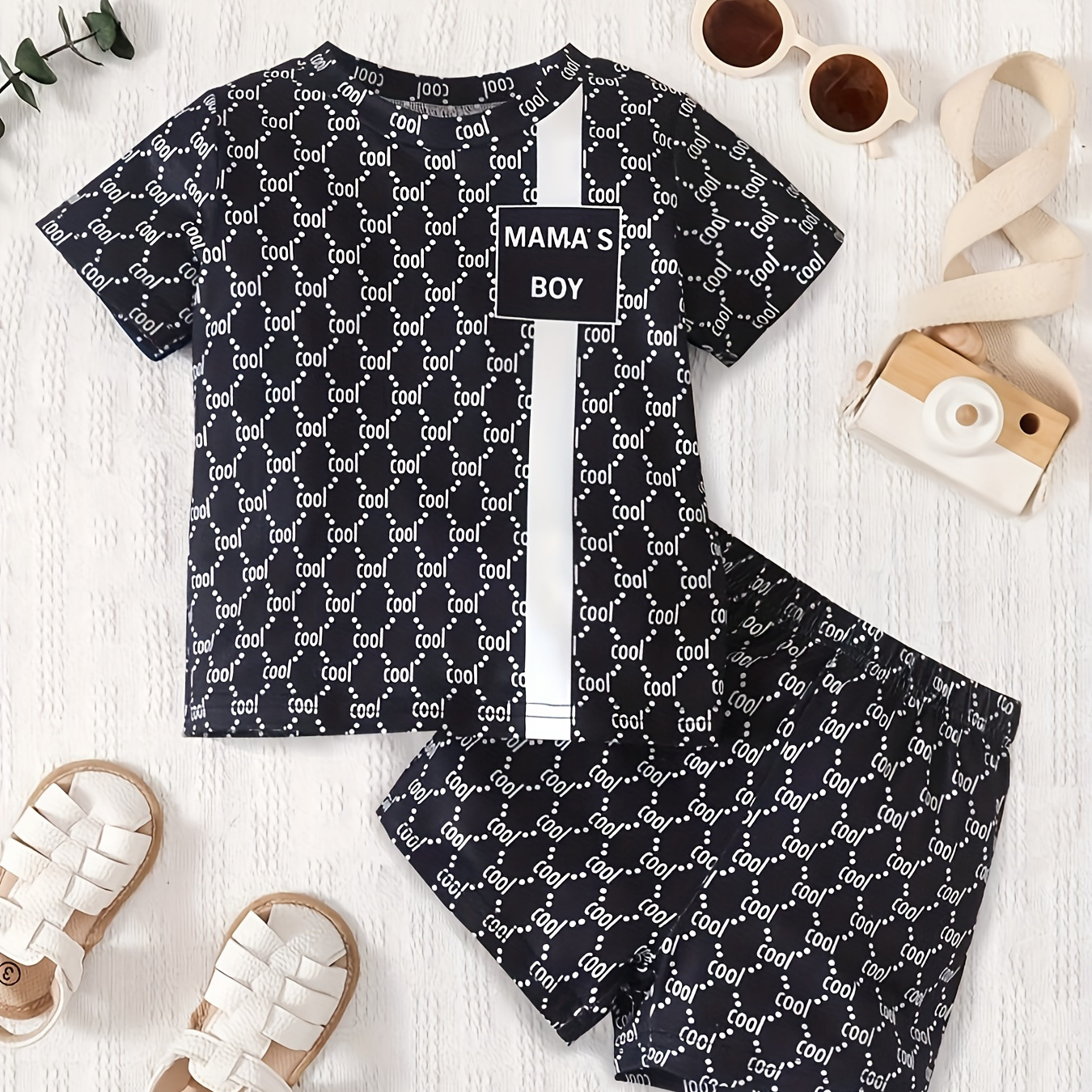 

2-piece Baby Boys Summer Outfit Set, "mama's Boy" Cool Letter Print, Casual Short Sleeve Shirt With Matching Shorts, Fashionable And Versatile Toddler Clothing For Outdoor Activities