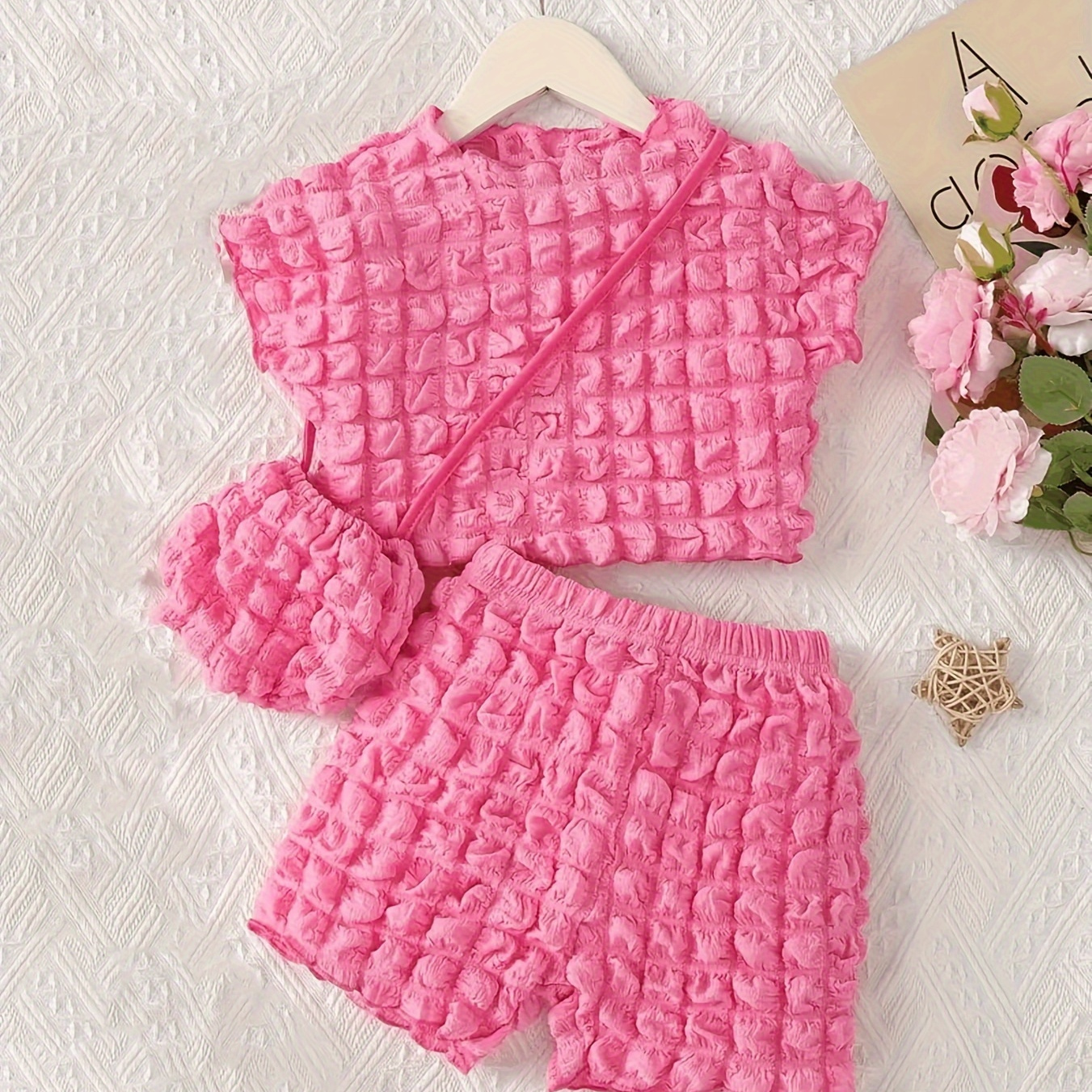 

Girl's Sweet Textured 2pcs Outfit T-shirt Top + Shorts Holiday Casual Set Summer Clothes Gift
